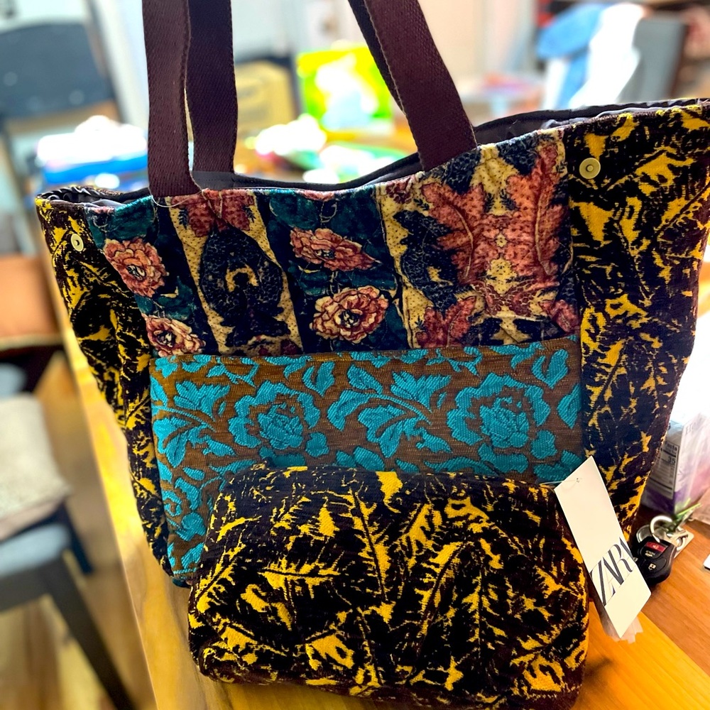 Large tote bag with matching makeup pouch